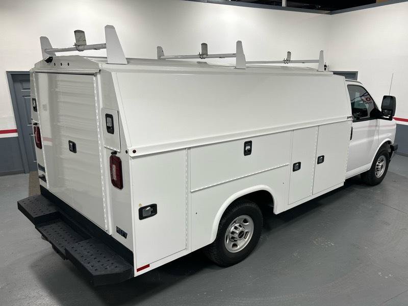 Used 2020 GMC Savana 3500 w/ Power Convenience Package RWD image 10