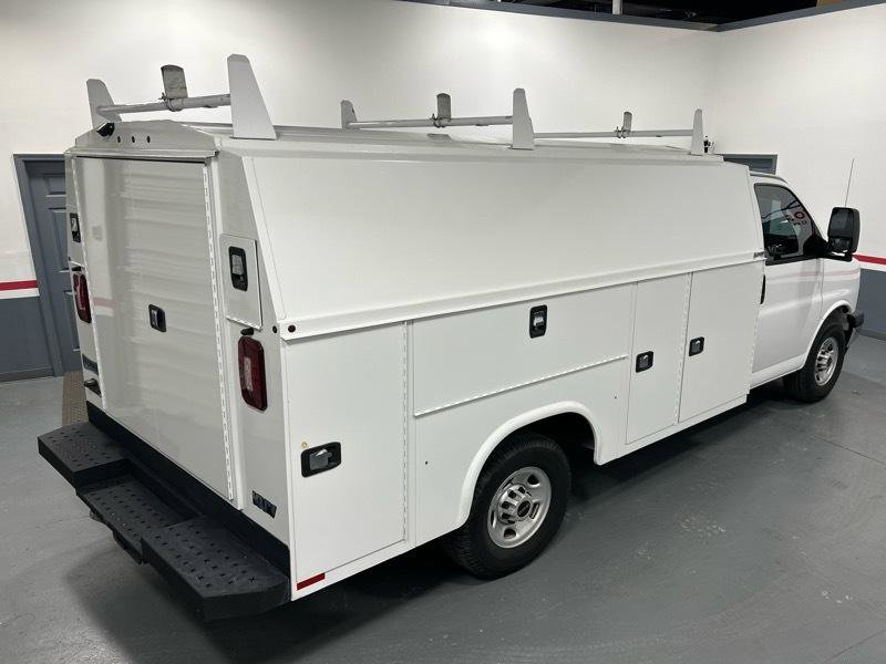 Used 2020 GMC Savana 3500 w/ Power Convenience Package RWD image 10