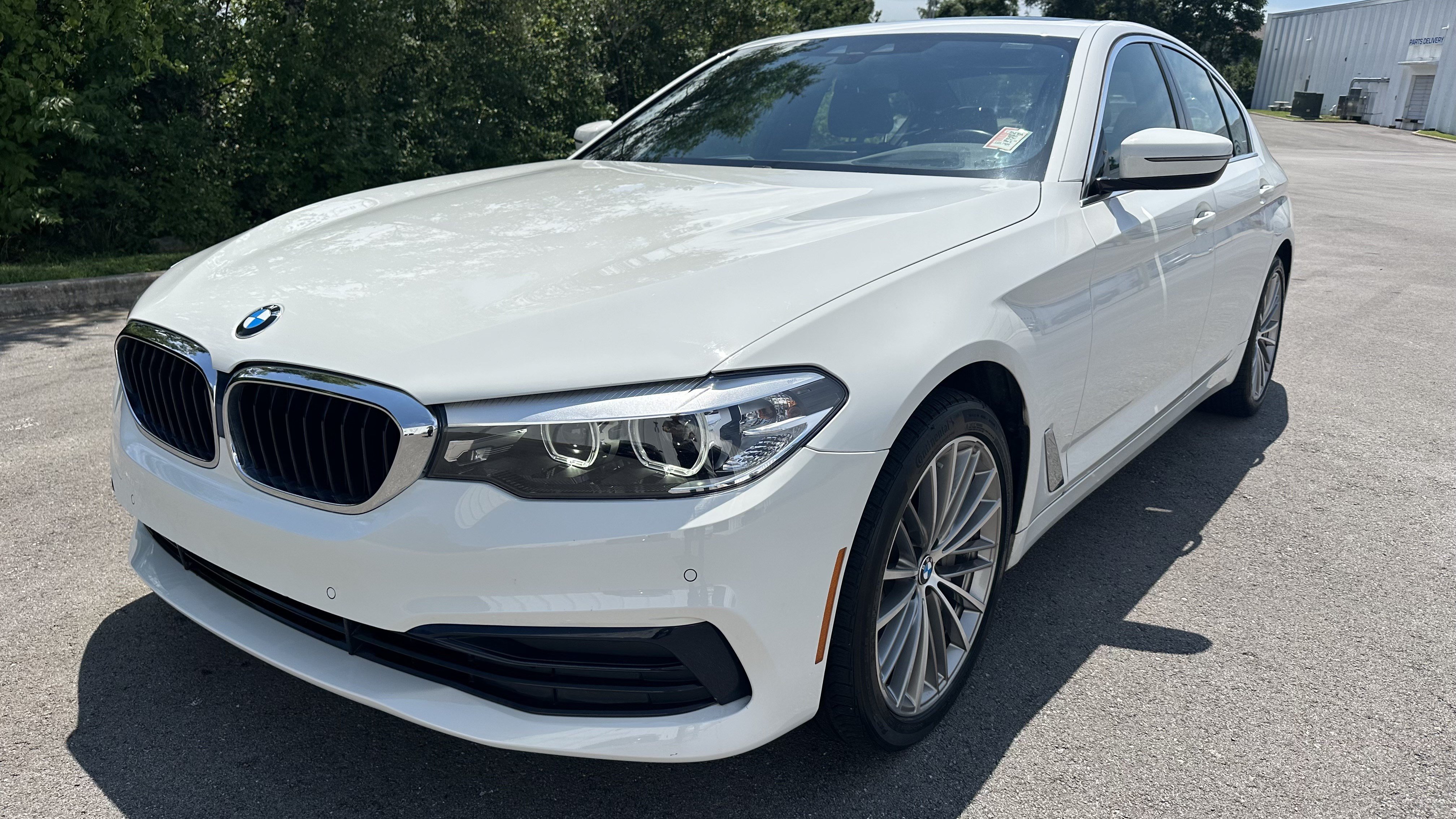 Used 2020 BMW 530i xDrive w/ Premium Package AWD/4WD image 5