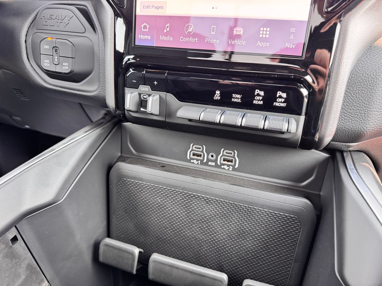 New 2026 RAM 2500 Big Horn AWD/4WD image 16