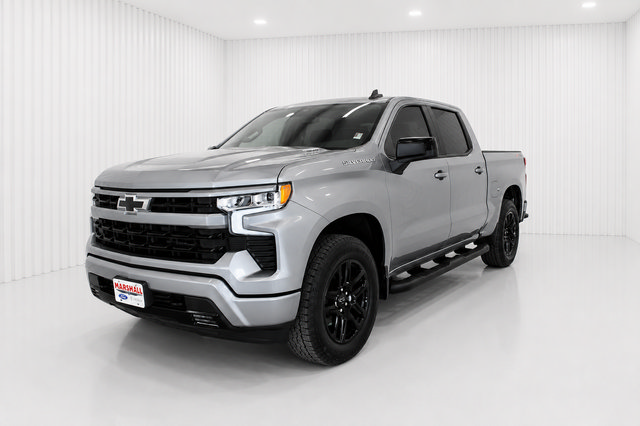 Used 2026 Chevrolet Silverado 1500 RST w/ RST Select Package AWD/4WD image 3