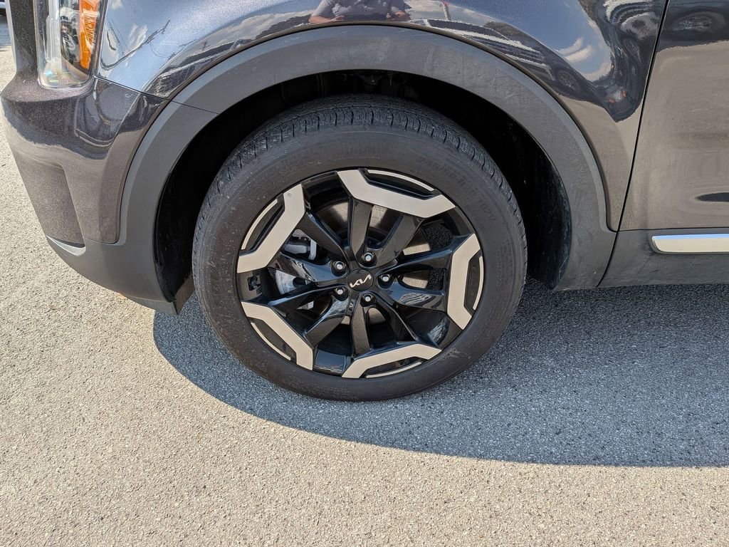 Used 2025 Kia Telluride S image 37