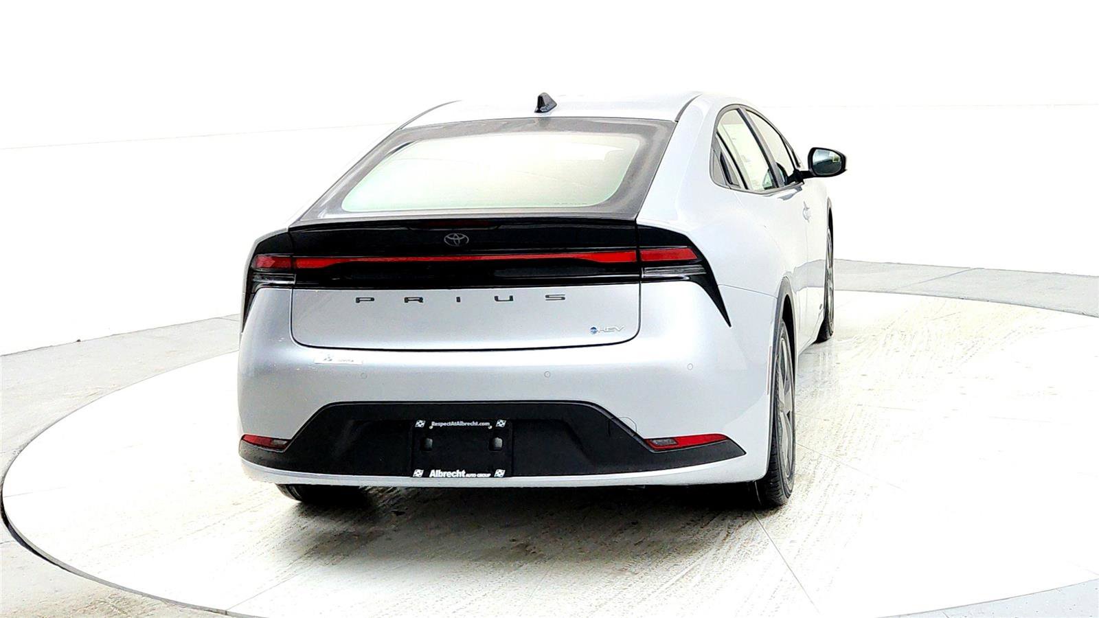 New 2026 Toyota Prius LE image 5