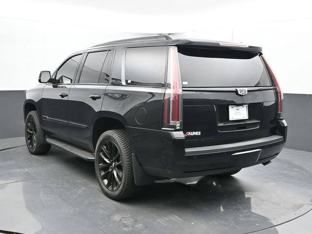 Used 2020 Cadillac Escalade Luxury w/ Escalade Sport Edition AWD/4WD image 11