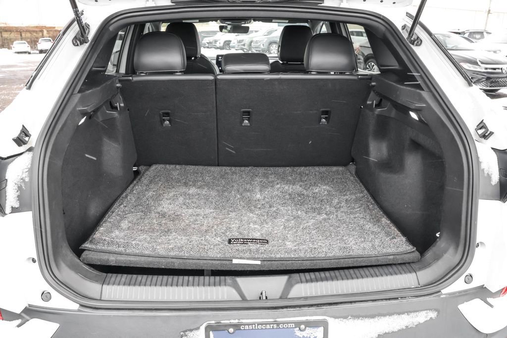 Certified 2023 Volkswagen ID.4 Pro image 31