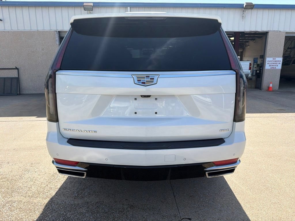 Used 2021 Cadillac Escalade Premium Luxury Platinum AWD/4WD image 4