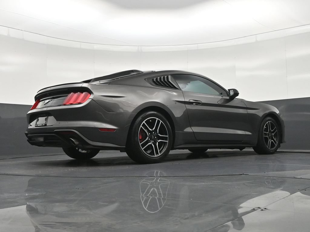 Used 2020 Ford Mustang Coupe w/ Equipment Group 101A RWD image 26