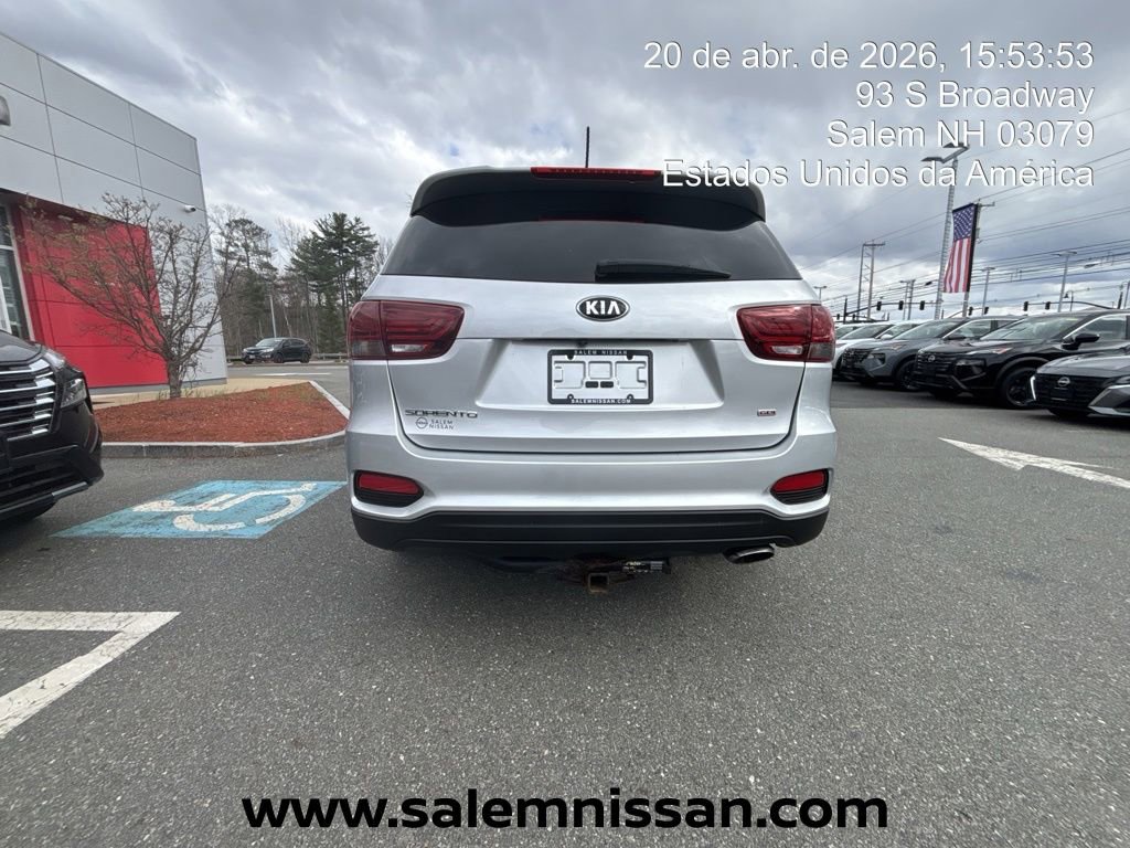 Used 2019 Kia Sorento LX image 17