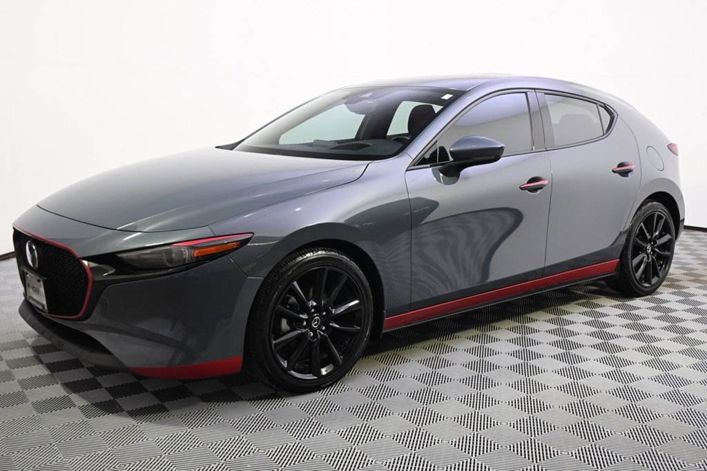Used 2020 MAZDA MAZDA3 Hatchback w/ Premium Package image 2