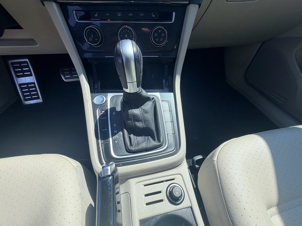 Used 2019 Volkswagen Golf Alltrack SE AWD/4WD image 25