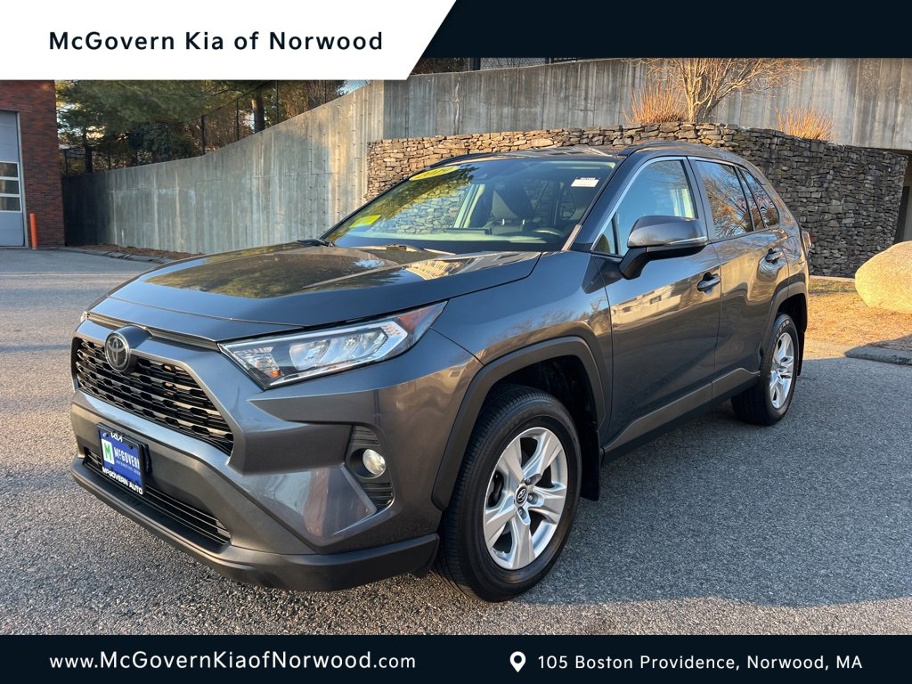 Used 2019 Toyota RAV4 XLE image 1