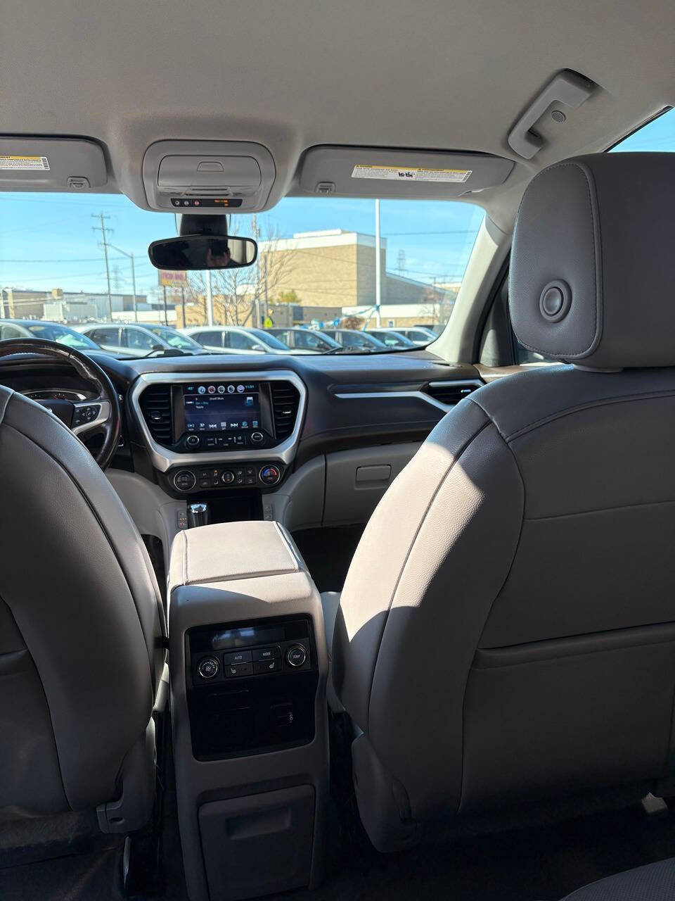 Used 2019 GMC Acadia SLT w/ LPO, Cargo Package image 16