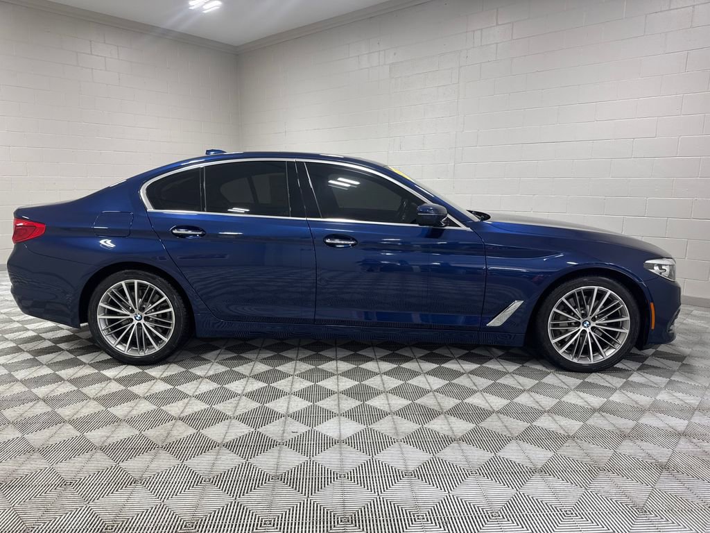 Used 2018 BMW 540i xDrive image 11