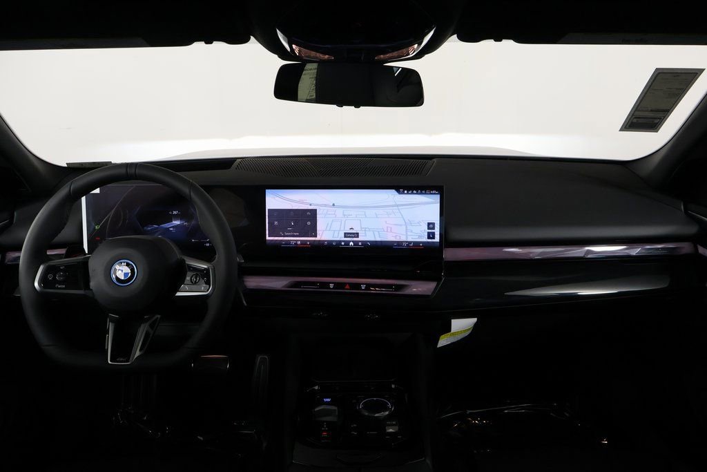 New 2026 BMW i5 eDrive40 w/ M Sport Package image 4