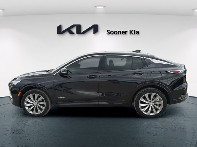 Used 2025 Buick Envista Avenir FWD image 3