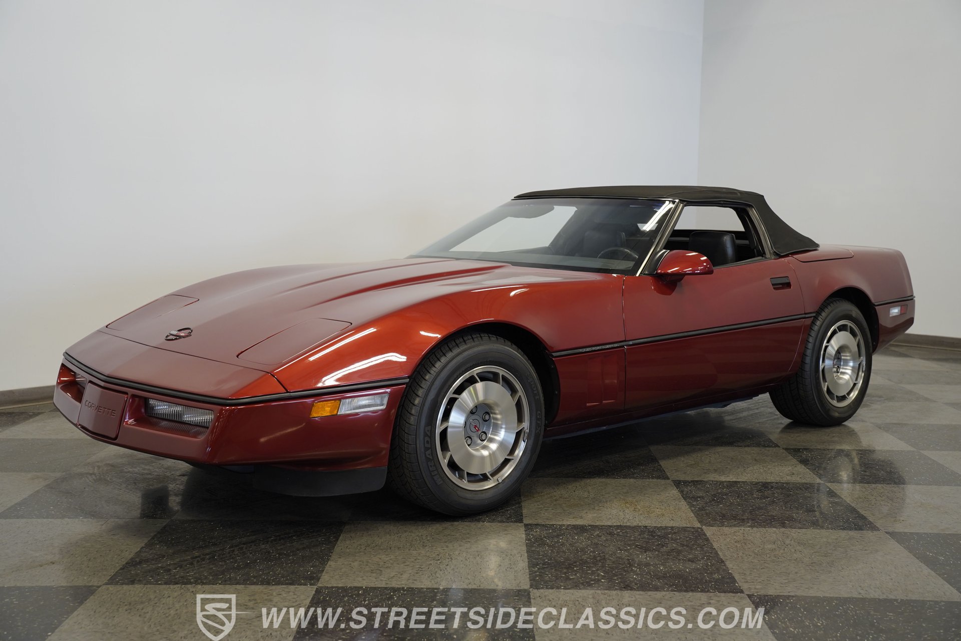 Used 1987 Chevrolet Corvette Convertible RWD image 23