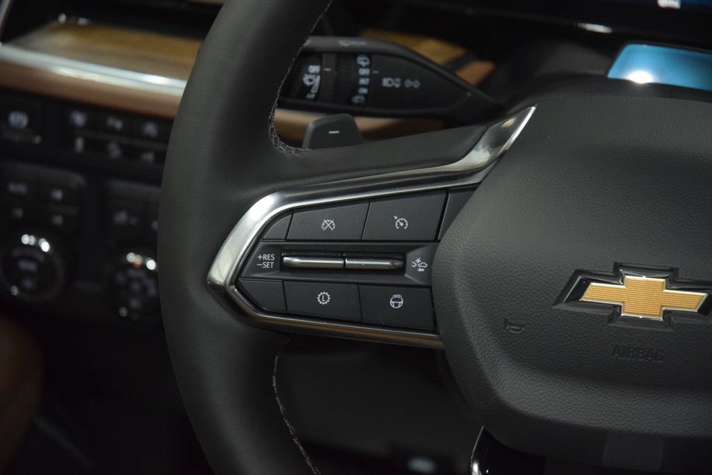 New 2026 Chevrolet Suburban High Country AWD/4WD image 38
