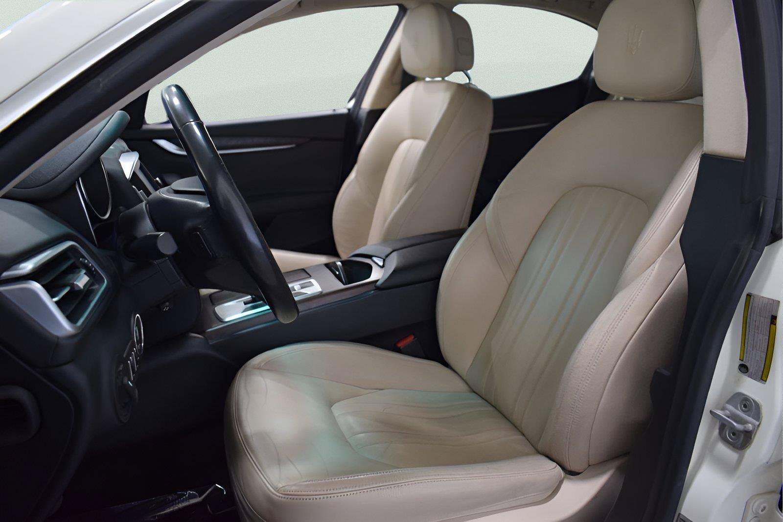 Used 2014 Maserati Ghibli RWD image 9
