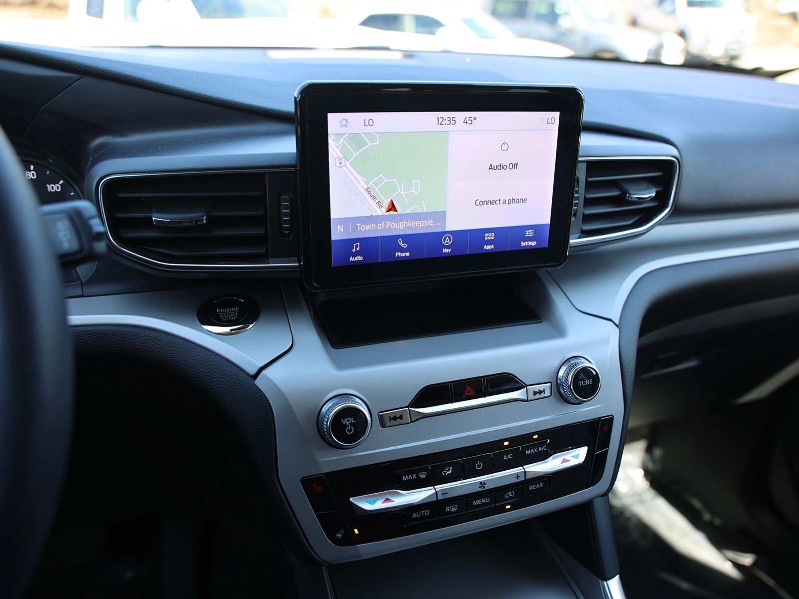 Used 2023 Ford Explorer XLT w/ Equipment Group 202A image 25