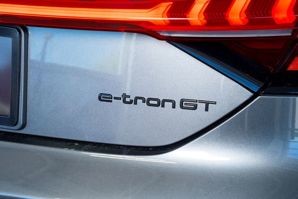 Used 2022 Audi RS e-tron GT w/ Year 1 Package image 28