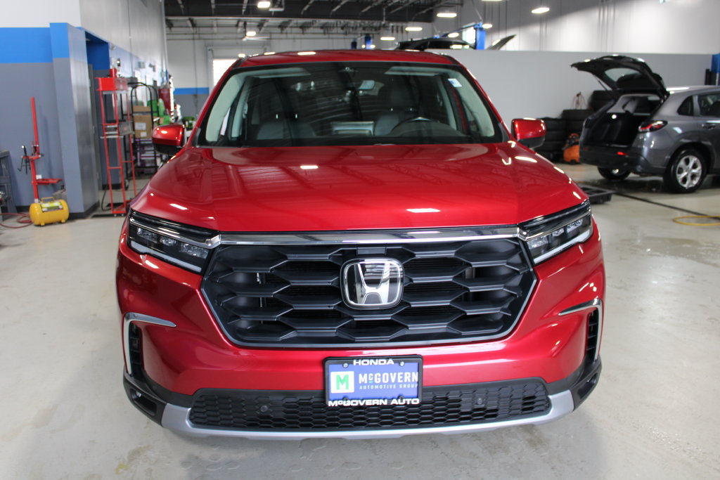 Used 2024 Honda Pilot EX-L image 2
