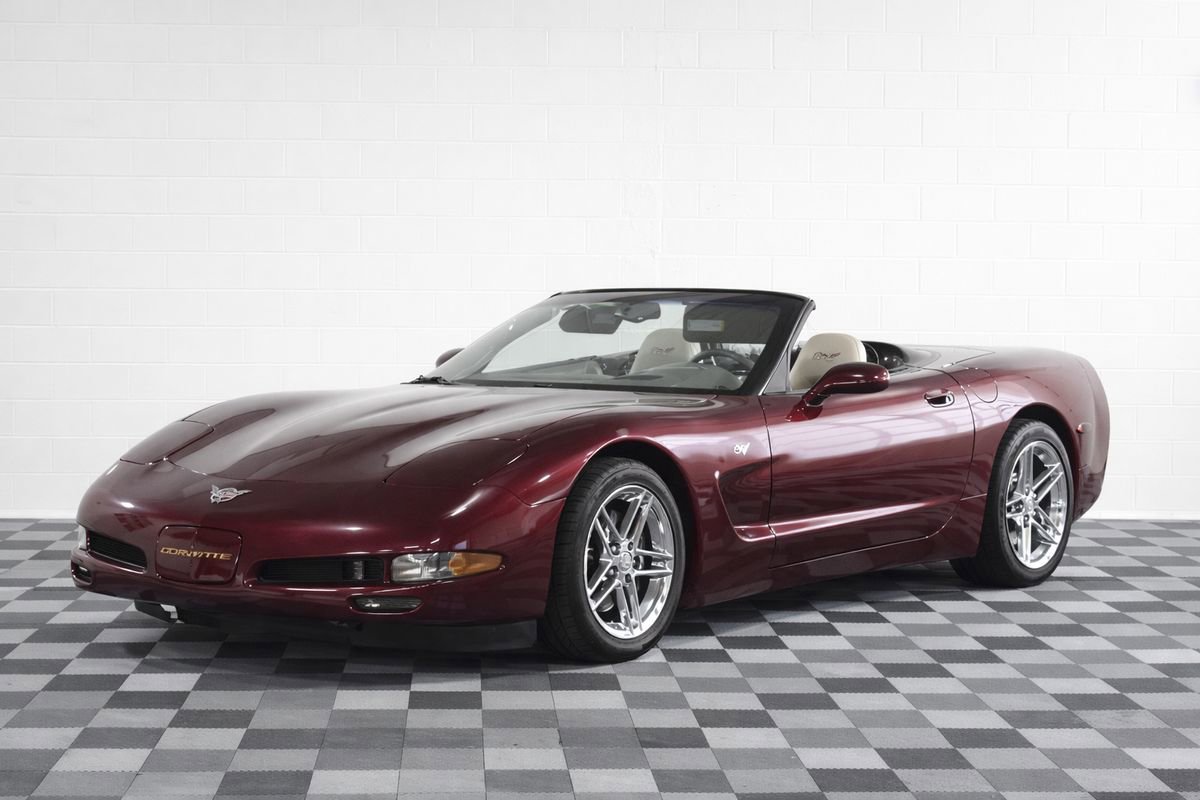 Used 2003 Chevrolet Corvette Convertible w/ Preferred Equipment Group1 image 1