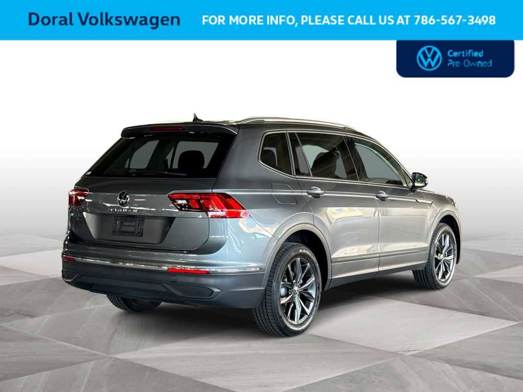 Certified 2023 Volkswagen Tiguan SE FWD image 7