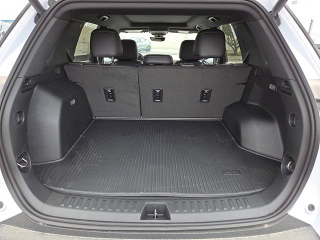 New 2027 Chevrolet Equinox ACTIV w/ Safety and Technology Package AWD/4WD image 20