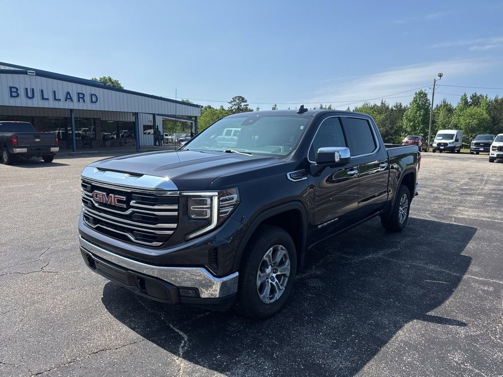 Used 2024 GMC Sierra 1500 SLT AWD/4WD image 16