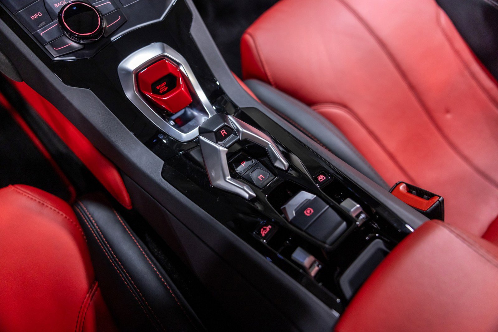 Used 2017 Lamborghini Huracan LP 610-4 image 44