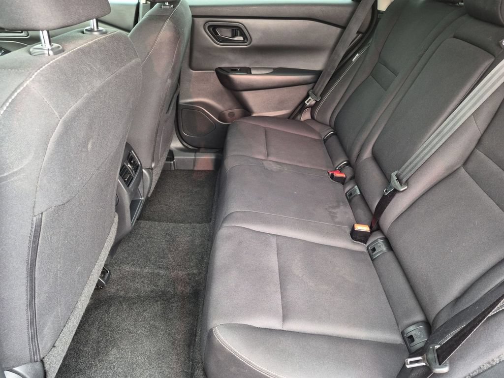 Used 2024 Nissan Rogue S AWD/4WD image 27