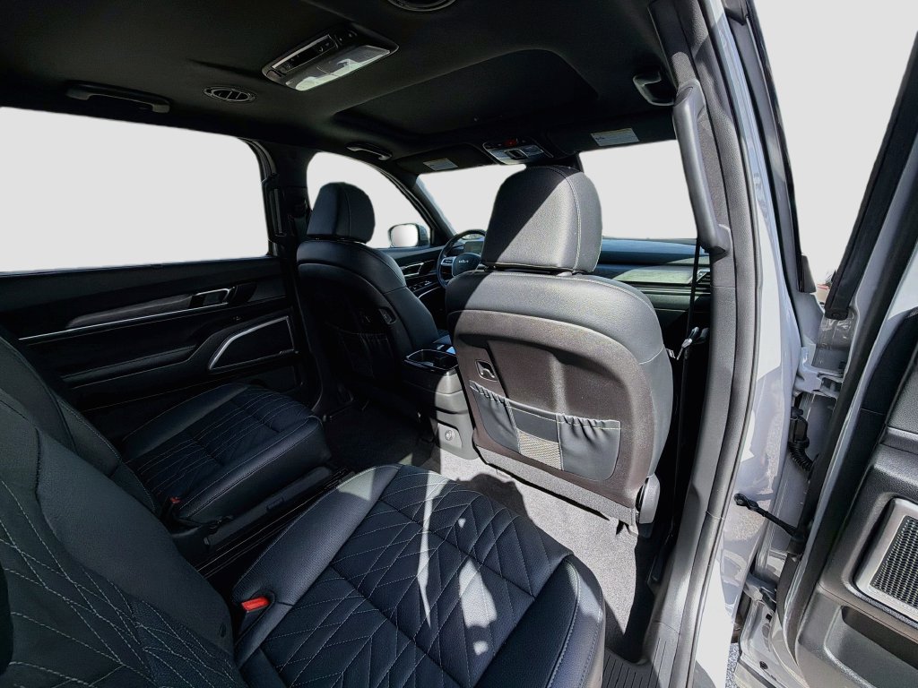Used 2024 Kia Telluride EX X-Line AWD/4WD image 32