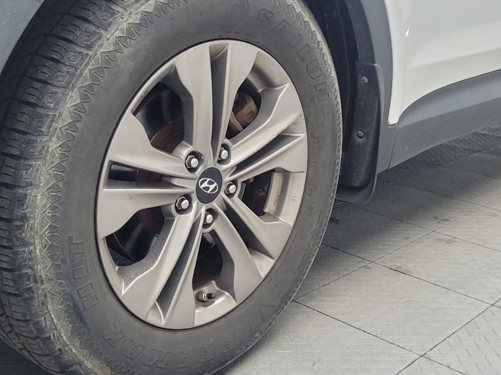 Used 2016 Hyundai Santa Fe Sport w/ Option Group 02 FWD image 31