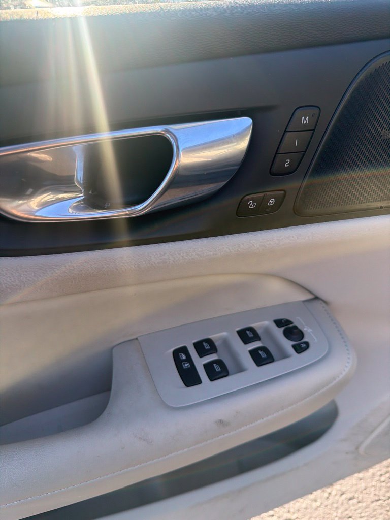 Certified 2024 Volvo S60 T8 Plus w/ Climate Package AWD/4WD image 12