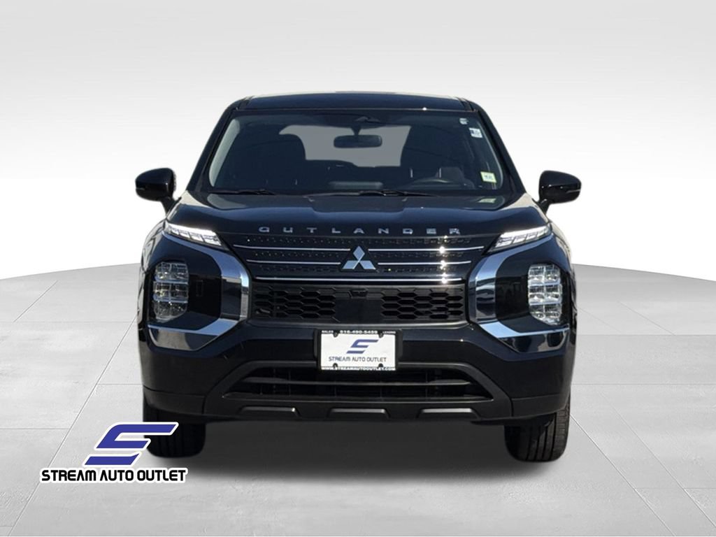 Used 2024 Mitsubishi Outlander ES AWD/4WD video 2