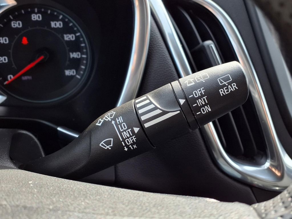 Used 2021 Chevrolet Equinox LT w/ LPO, Floor Liner Package image 16