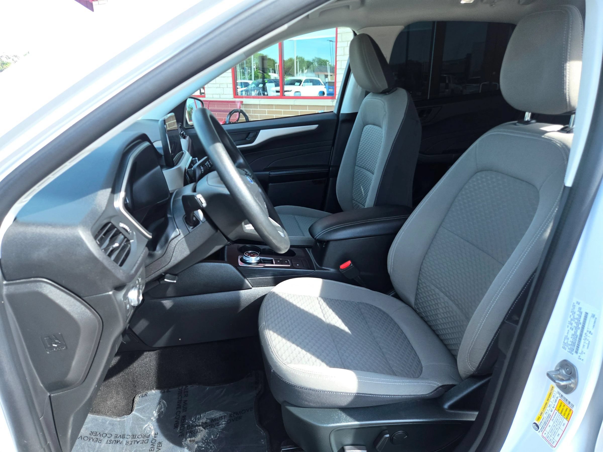Used 2022 Ford Escape SE FWD image 9