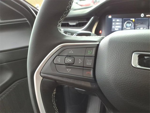 New 2025 Jeep Grand Cherokee L Altitude image 19