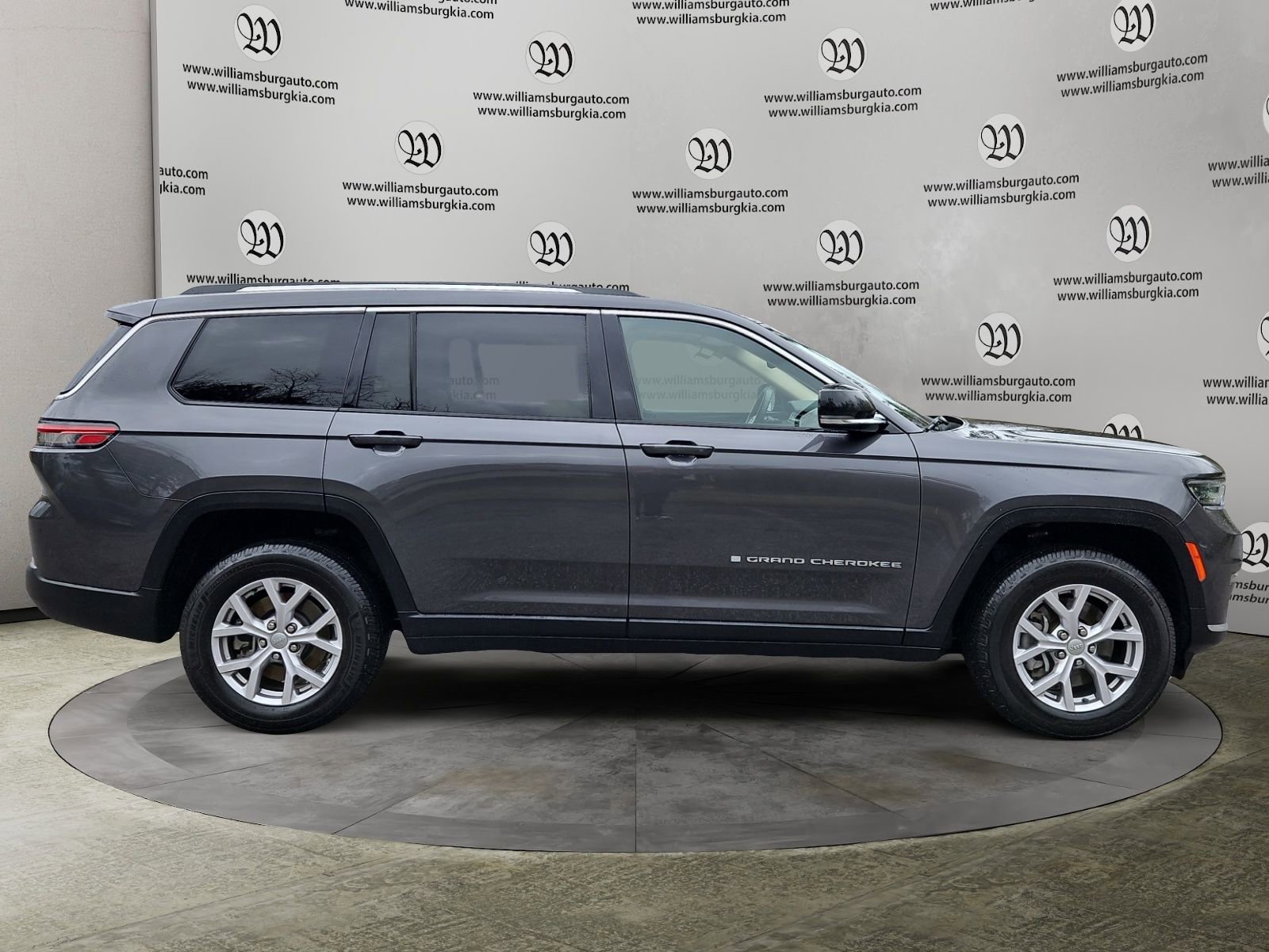 Used 2022 Jeep Grand Cherokee L Limited image 6