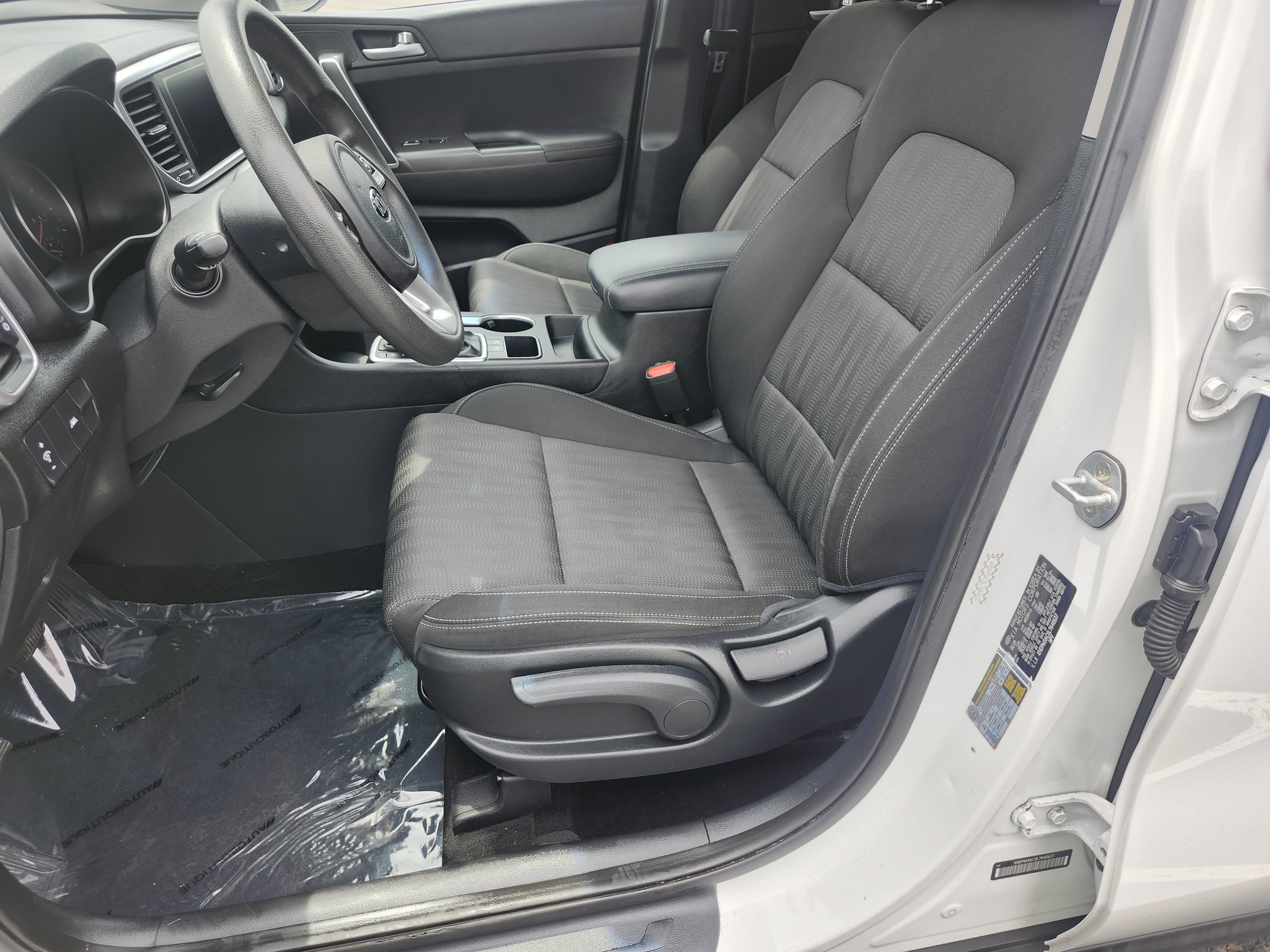 Used 2020 Kia Sportage LX FWD image 22