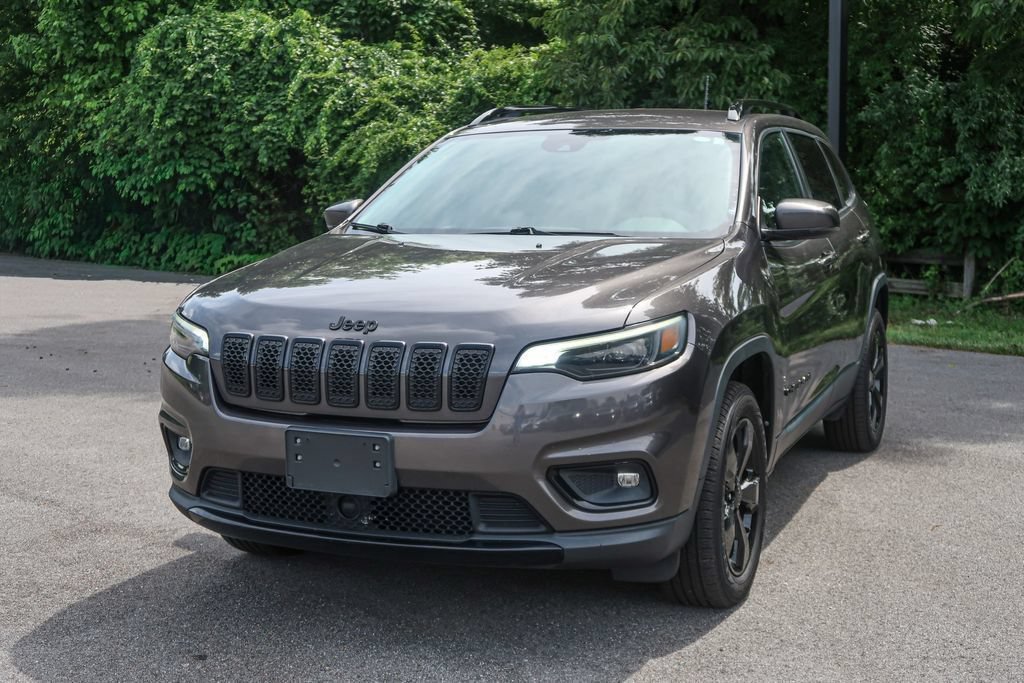 Used 2021 Jeep Cherokee Latitude Plus AWD/4WD image 4