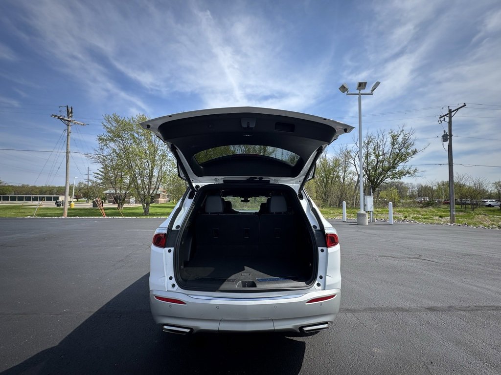 Used 2024 Buick Enclave Premium image 30