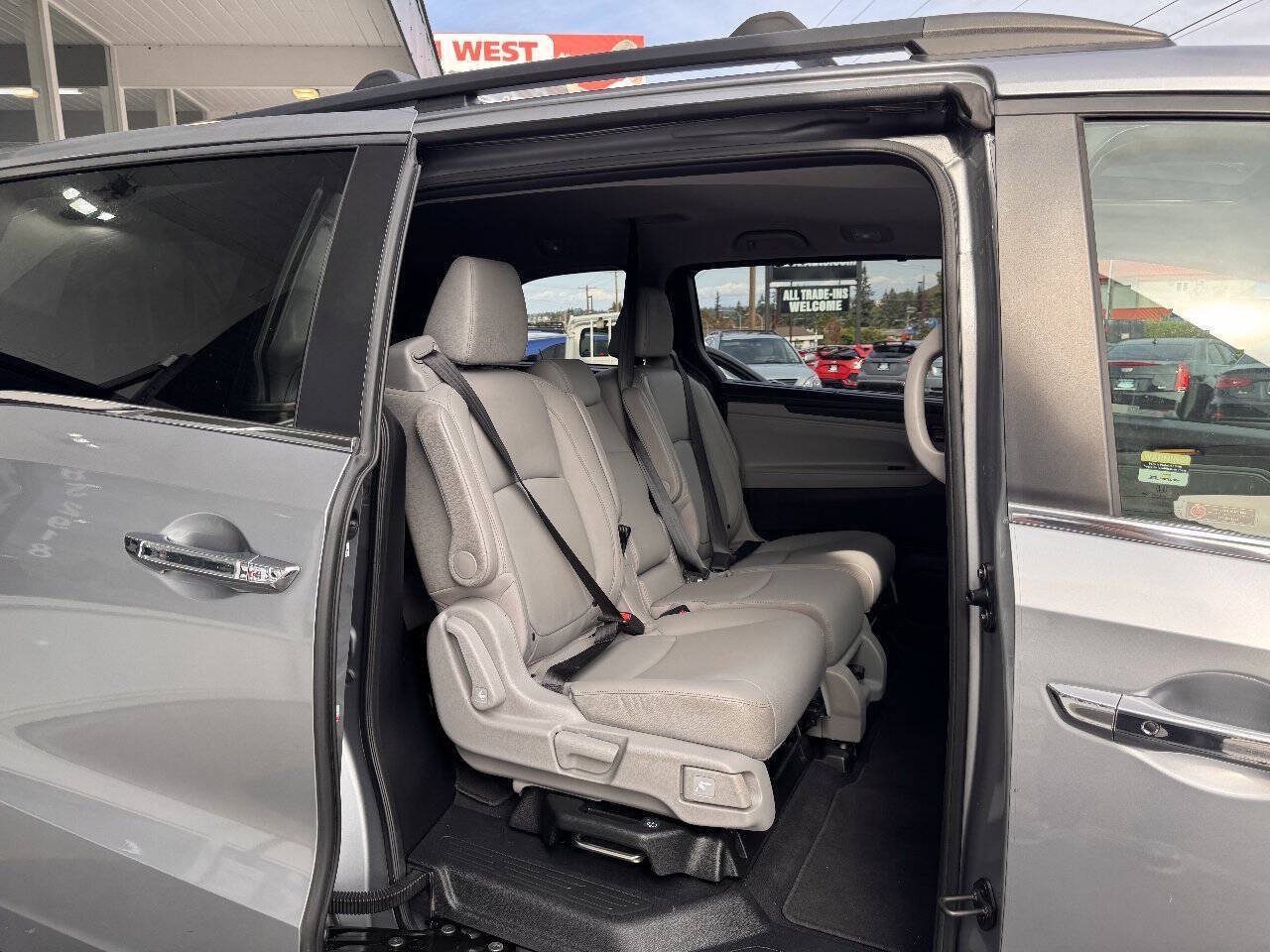 Used 2018 Honda Odyssey EX-L image 18