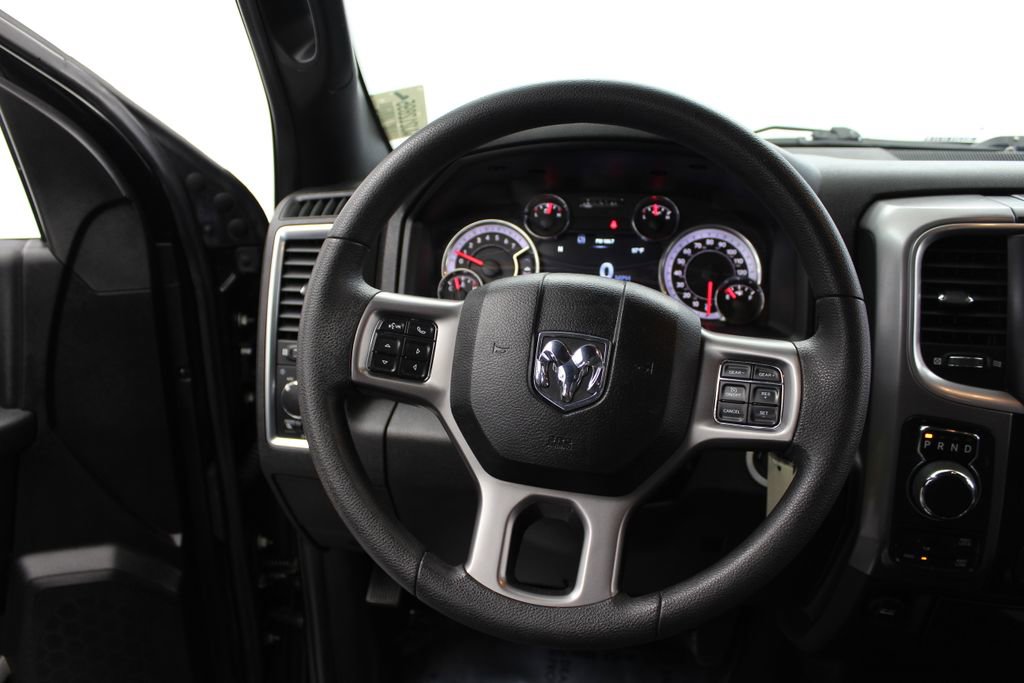 Used 2022 RAM 1500 Classic Warlock w/ Electronics Group AWD/4WD image 18