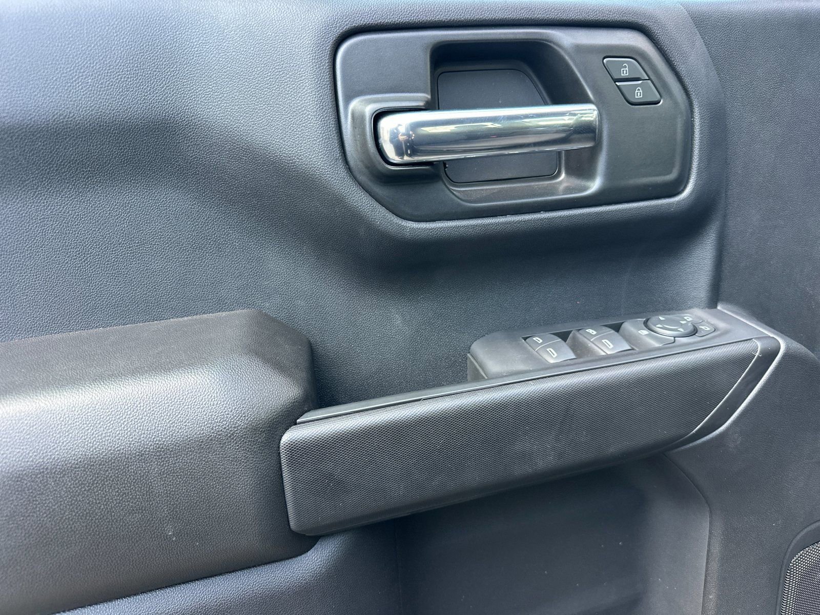 Used 2024 Chevrolet Silverado 1500 Custom w/ Rally Edition image 11