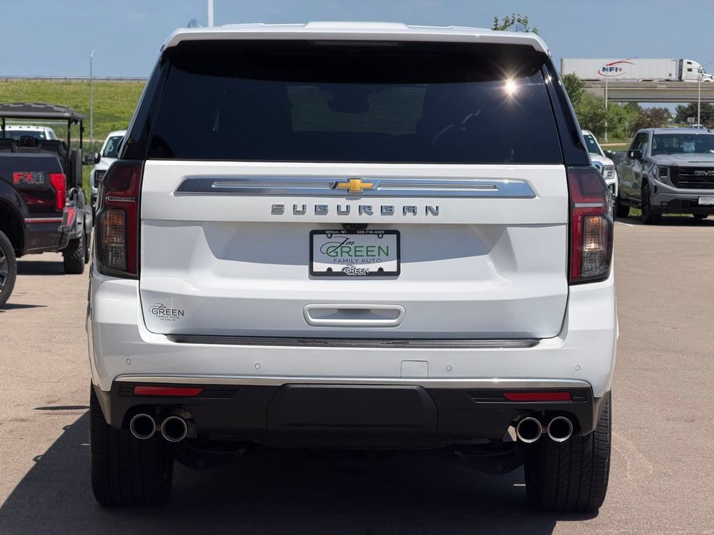 Used 2024 Chevrolet Suburban High Country w/ Premium Package AWD/4WD image 7