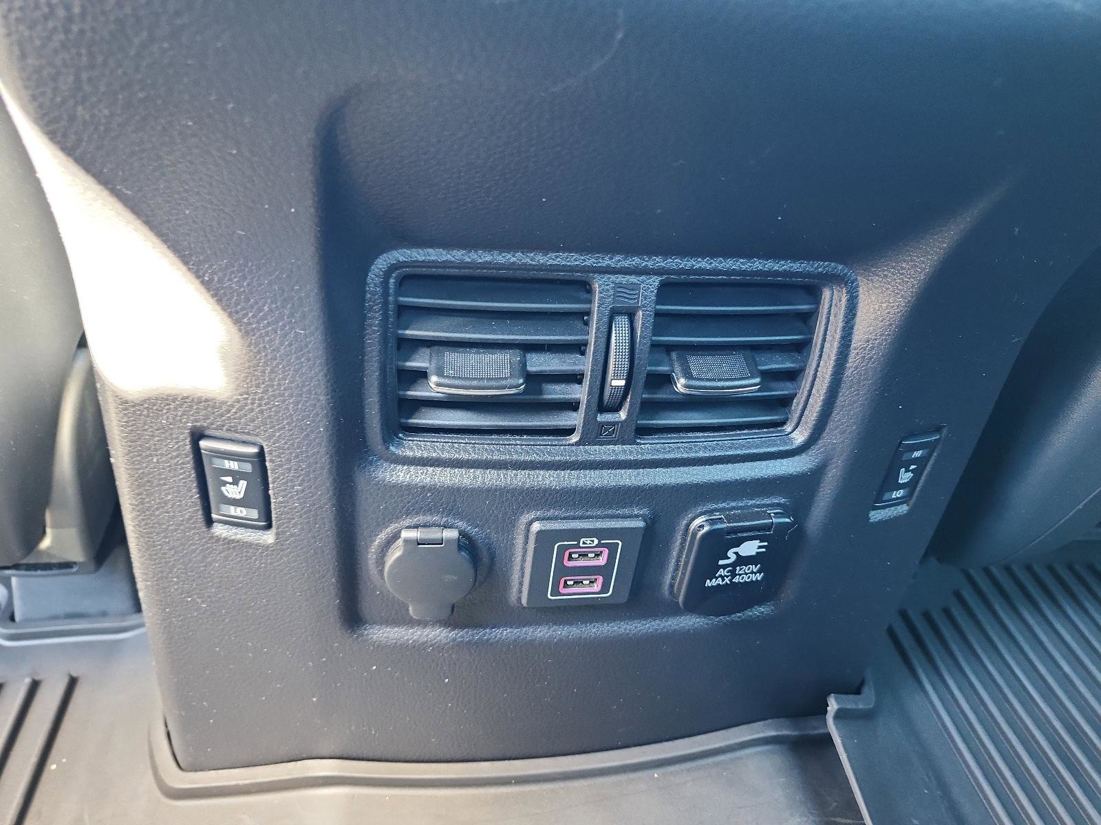 Used 2023 Nissan Titan PRO-4X w/ Pro-4x Convenience Package image 13