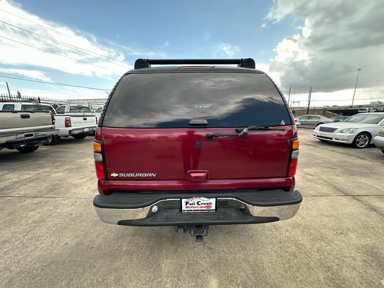Used 2006 Chevrolet Suburban LTZ w/ Preferred Equipment Group AWD/4WD image 4