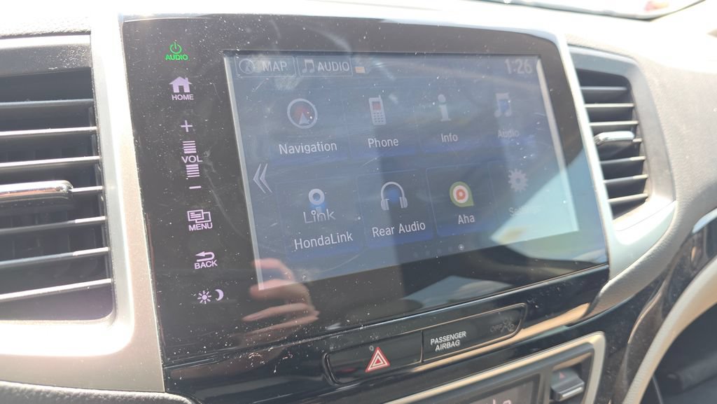 Used 2016 Honda Pilot Touring image 18