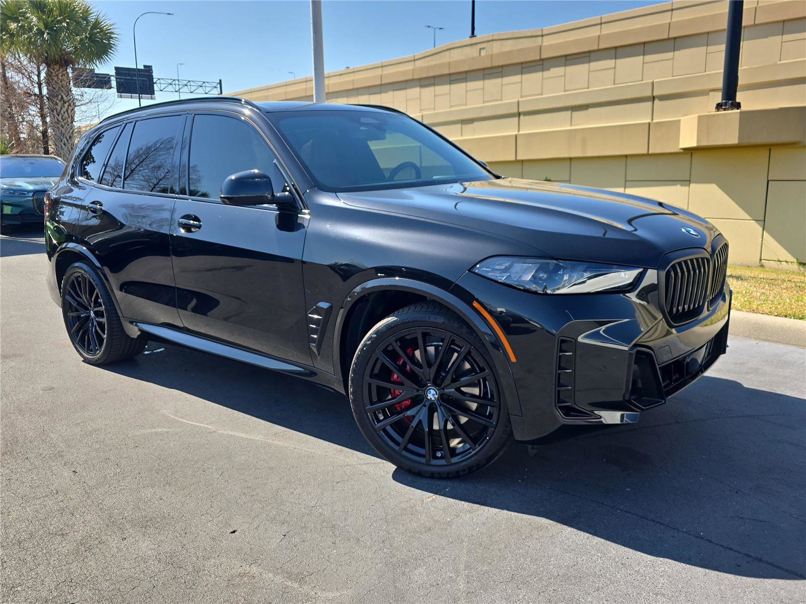 Used 2024 BMW X5 sDrive40i w/ M Sport Package image 31